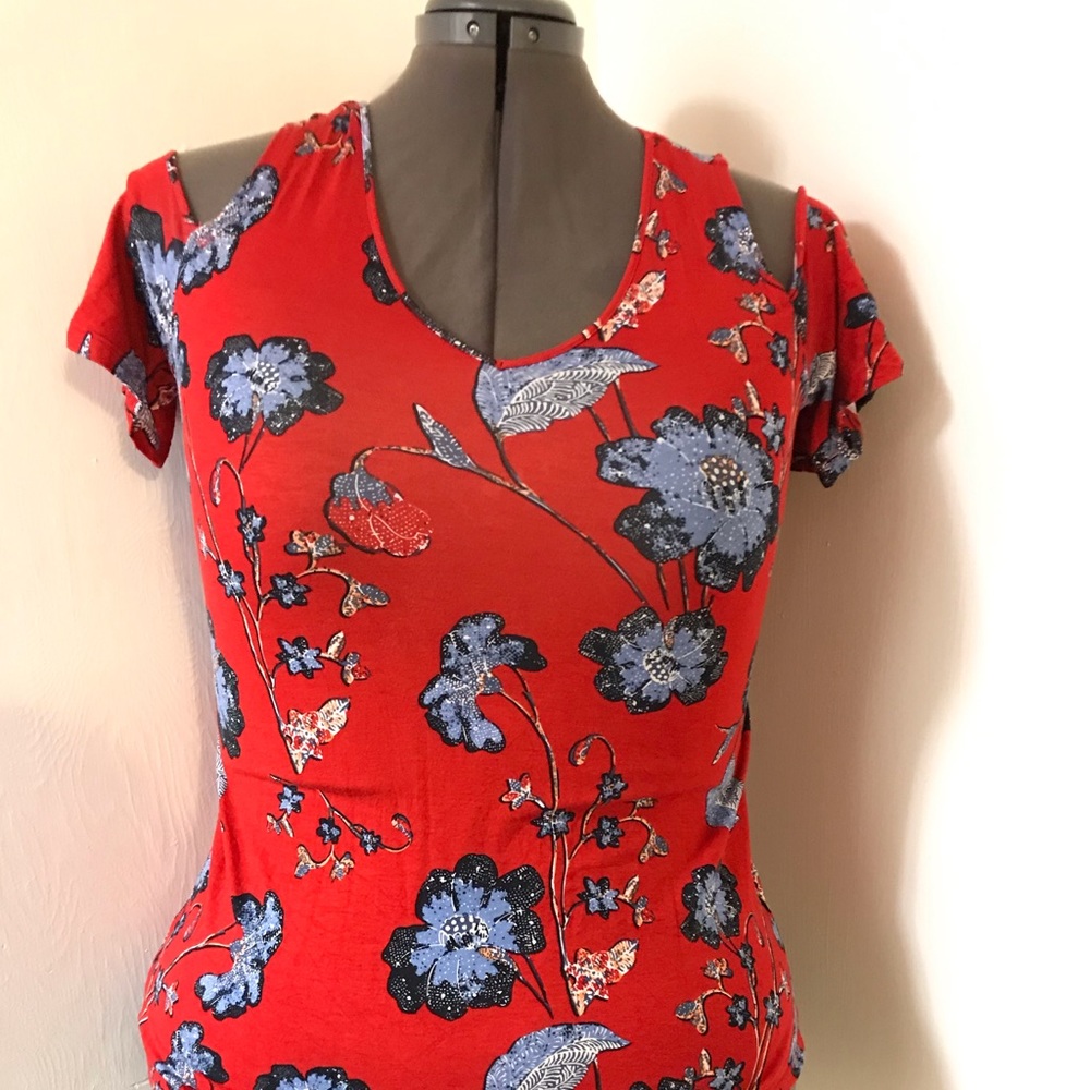 Renuar red floral print peek a boo top